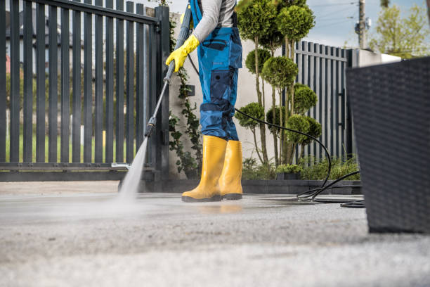 Why Choose Our Certified Pressure Washing Experts for Your Project Needs in Elmwood, IL?