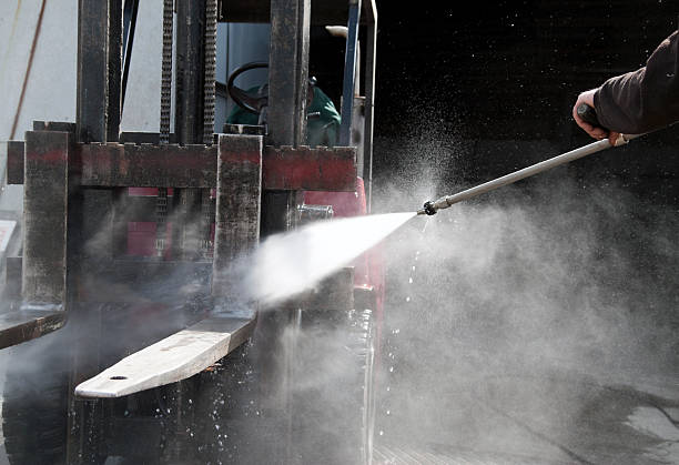 Best Affordable Pressure Washing  in Elmwood, IL